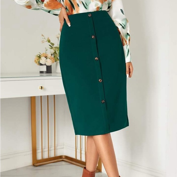 $10 Deals 🤝🔖 SHEIN Green Privé High Waist Button Front Skirt size 12 X large - Picture 3 of 8